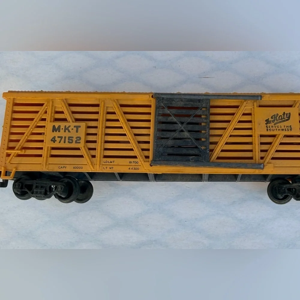 Yellow Model Train Car - Picture 5 of 5